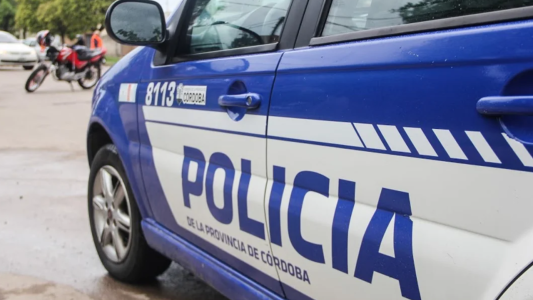Tomó de rehenes a sus hijos luego de discutir con su pareja y fue detenido tras una negociación con la Policía