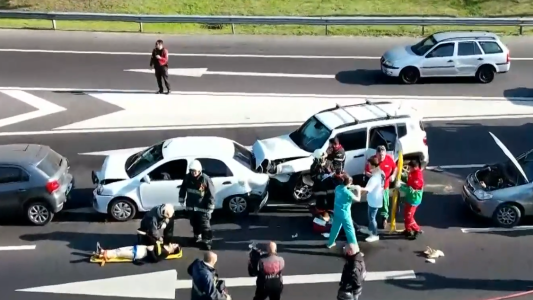 Caos en General Paz: varios heridos por un choque en cadena