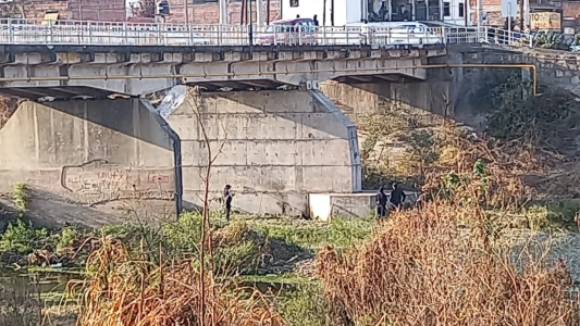 Macabro hallazgo en Salta: encontraron el cuerpo de una mujer debajo de un puente