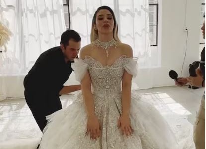 Fashion Week de Milán: La esposa de "El Chapo" Guzmán retoma su carrera de modelo