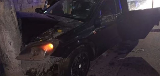 Una mujer policía mató a un asaltante e hirió a otro en Isidro Casanova