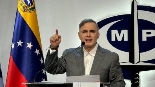 La Fiscalía de Venezuela solicitó a Interpol el arresto de Javier Milei por presunto "robo agravado"