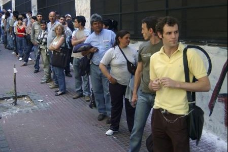 Alarmante: seis de cada diez jóvenes trabajadores en relación de dependencia no están registrados