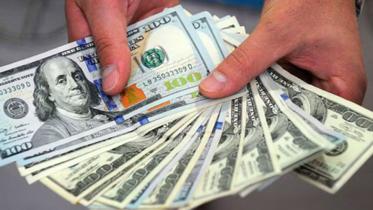 "Veranito cambiario": el dólar blue perforó el piso de $1.200