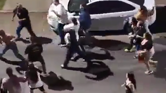 Todos contra todos: una batalla campal a la salida del boliche