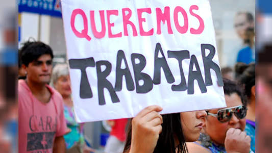 Argentina, a contramano del mundo: conseguir trabajo en blanco cada vez es más difícil