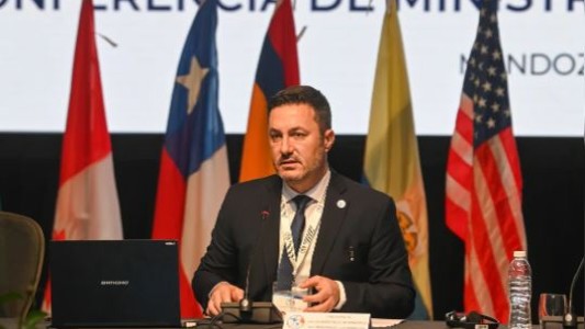 El Gobierno condena la invasión de Rusia a Ucrania y defendió a Israel