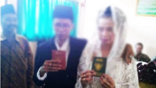 Se casó y descubrió que su marido en realidad era una mujer