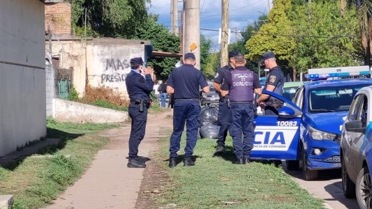 Niños se pelearon en la escuela, citaron a sus padres y éstos golpearon a un docente