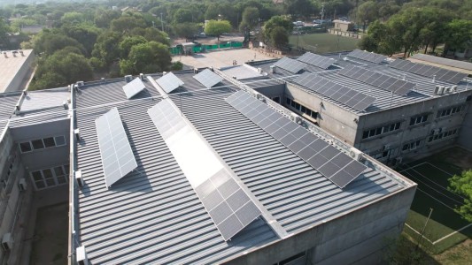 Córdoba: Un colegio genera el 100% de la electricidad que utiliza