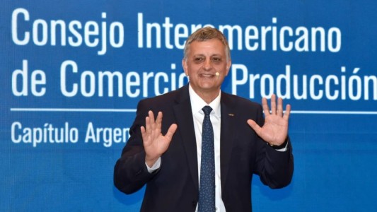 YPF anunció la venta de su participación en MetroGAS para enfocarse en el petróleo