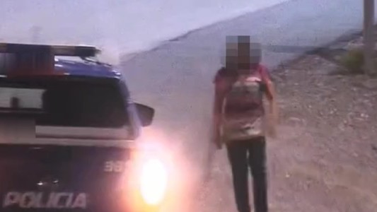 Córdoba: dos adolescentes de 13 y 15 años golpearon a una mujer en situación de calle