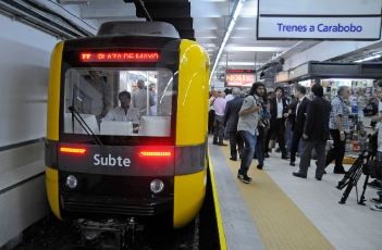 Un pasajero del subte A se descompensó y falleció