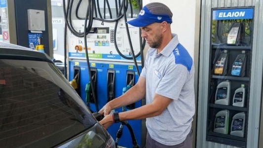 El Gobierno busca frenar tasas extra en combustibles: la facturación que llega