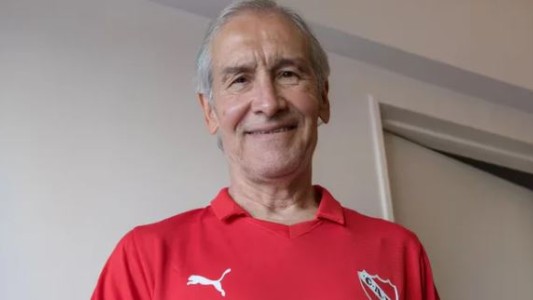 Murió Hugo Villaverde, gloria del Independiente, a los 70 años