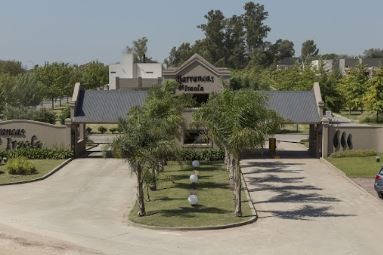 Denuncian a un joven por estafar a sus vecinos a través de un esquema Ponzi en un country de Berazategui