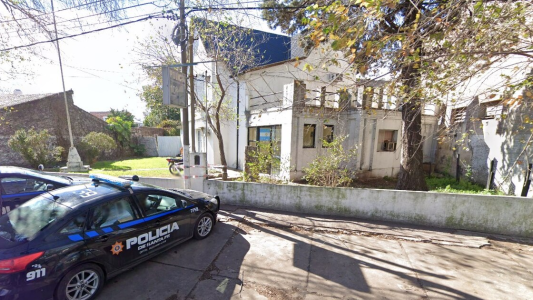 Trasladaron a 62 presos por la aparición de un explosivo en una comisaría en Rosario