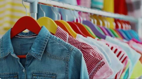 La ropa es un 35% más cara en la Argentina que en el exterior