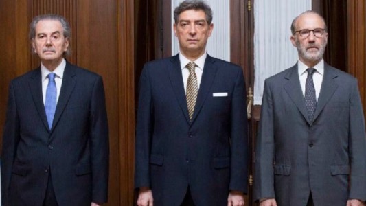 La Corte Suprema dejó firme un fallo que permite a los condenados a perpetua acceder a la libertad anticipada