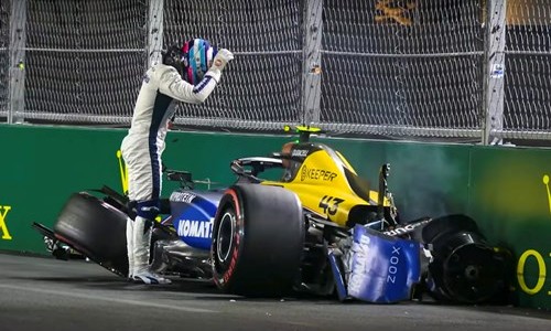 Colapinto, sobre su accidente en Las Vegas: "Quedé medio bobito"