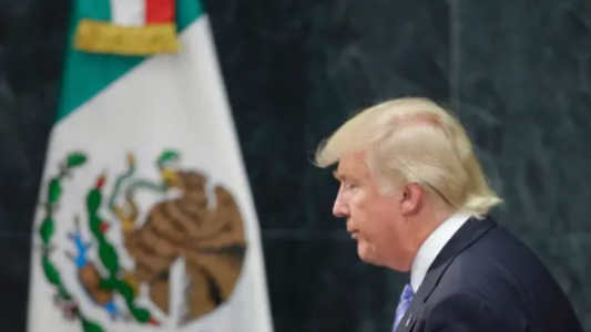 Trump promete aranceles del 25% a México y Canadá contra drogas y "migrantes ilegales"