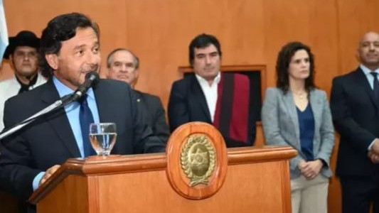 Salta anunció que el ahorro en la atención sanitaria a extranjeros permitirá comprar 34 ambulancias