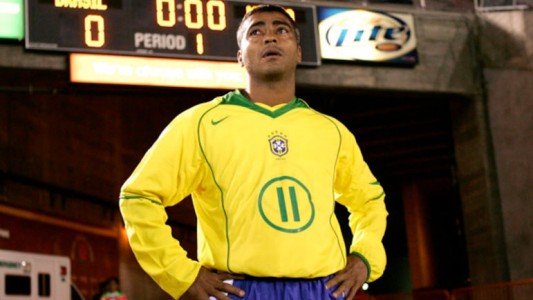 Brasileros muy preocupados por la extrema delgadez del exfutbolista Romario