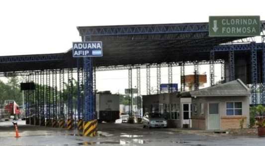 Usaron la identidad de su hijo para sacar a un niño del país: “Podría ser solo la punta del iceberg”