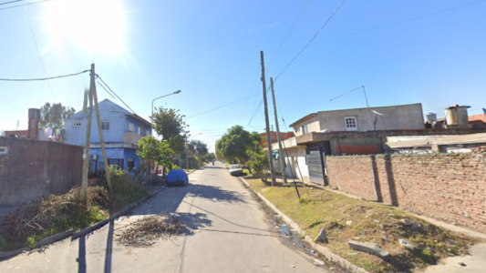 Policía esperaba el colectivo y lo mataron motorchorros para robarle