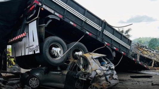 Brasil: al menos 38 muertos en un fatal accidente de tránsito