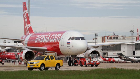 Piloto ingresó mal las coordenadas y aterrizó el avión a 6000 kilómetros del destino