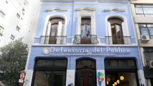 Echaron a 100 empleados y desmantelaron un organismo estatal que monitorea medios y periodistas