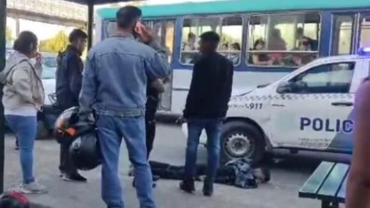 Un policía de la Federal abatió a un delincuente que quiso robarle la moto