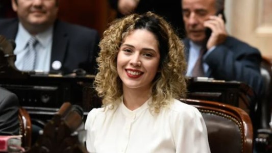 La diputada Lourdes Arrieta denunció penalmente al biógrafo de Javier Milei por discriminar a Esteban Bullrich