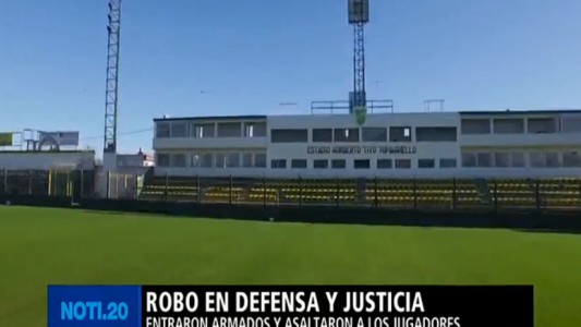 Les robaron los botines a los jugadores de Argentino de Rosario