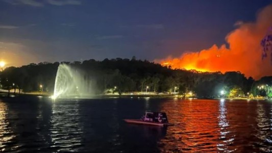 Tandil en alerta por un devastador incendio forestal en el Cerro de la Cruz