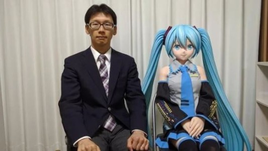 La cantante holográfica Miku Hatsune cumplirá 7 años de casada con un ciudadano japonés