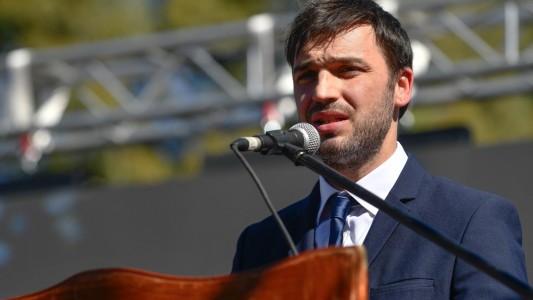 El gobernador de Chubut responsabilizó a la RAM por los incendios en Epuyén