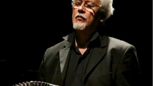 Tango y folklore, desde el bandoneón de Walter Ríos y la voz de Mariel Dupetit