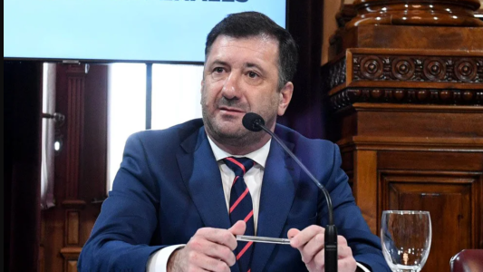 Problemas con Edgardo Kueider: lo trasladaron a otro edificio por pedido de sus vecinos