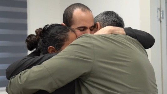 Hamas liberó al argentino-israelí Yarden Bibas, padre de los niños Ariel y Kfir