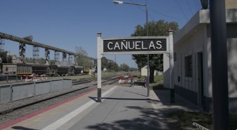 Un policía retirado abatió a un delincuente que intentó robarle la moto en Cañuelas