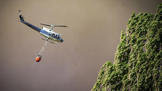 Incendios en Neuquén: continúan las evacuaciones y llegan más bomberos