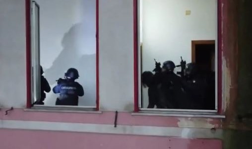 Golpe histórico a la mafia en Italia: detuvieron a 180 miembros de la Cosa Nostra