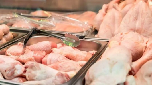 Por primera vez, se consume más pollo que carne en nuestro país