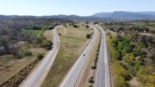El Gobierno lanzó la privatización de unos 6.000 kilómetros de rutas y autopistas