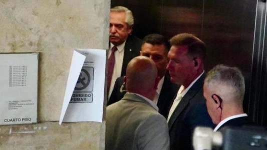 Alberto Fernández: "No es casual que el abogado de Fabiola haya salido a defender la estafa de Milei"