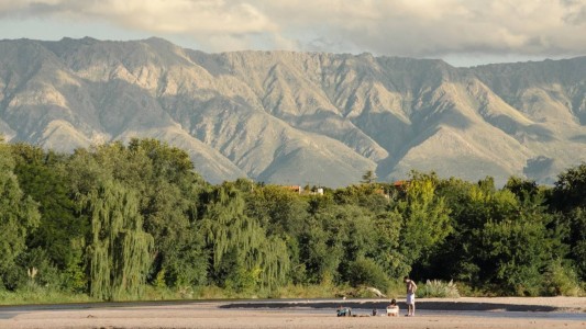 Un hombre se ahogó con la comida y murió