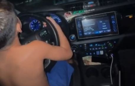 La ANSV le sacó el registro y denunció al hombre que dejó manejar a su hijo de 4 años en José C. Paz y filmó