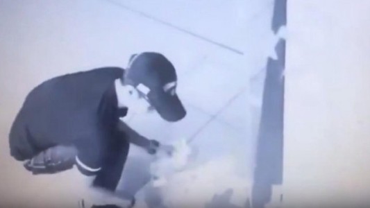 Video: fue al cajero y se llevó una gran sorpresa